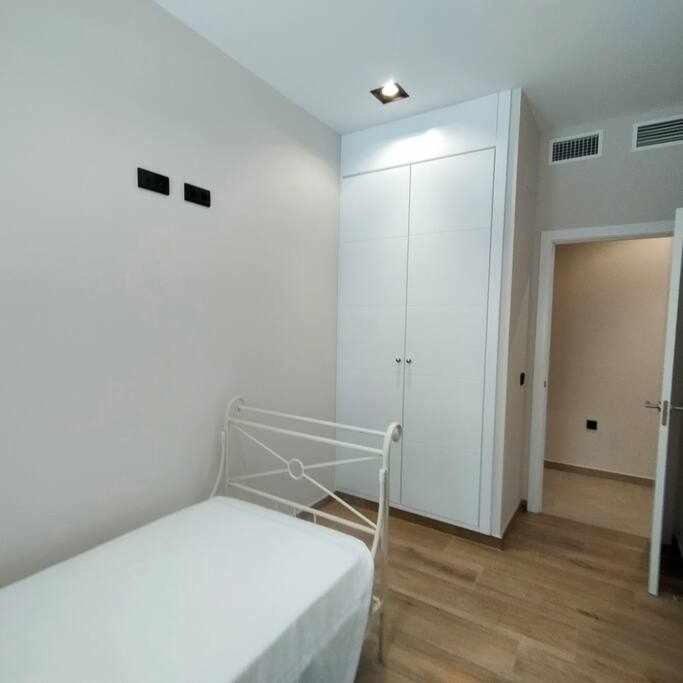 Estupendo Piso Nuevo En Playa Victoria Daire Cadiz Dış mekan fotoğraf